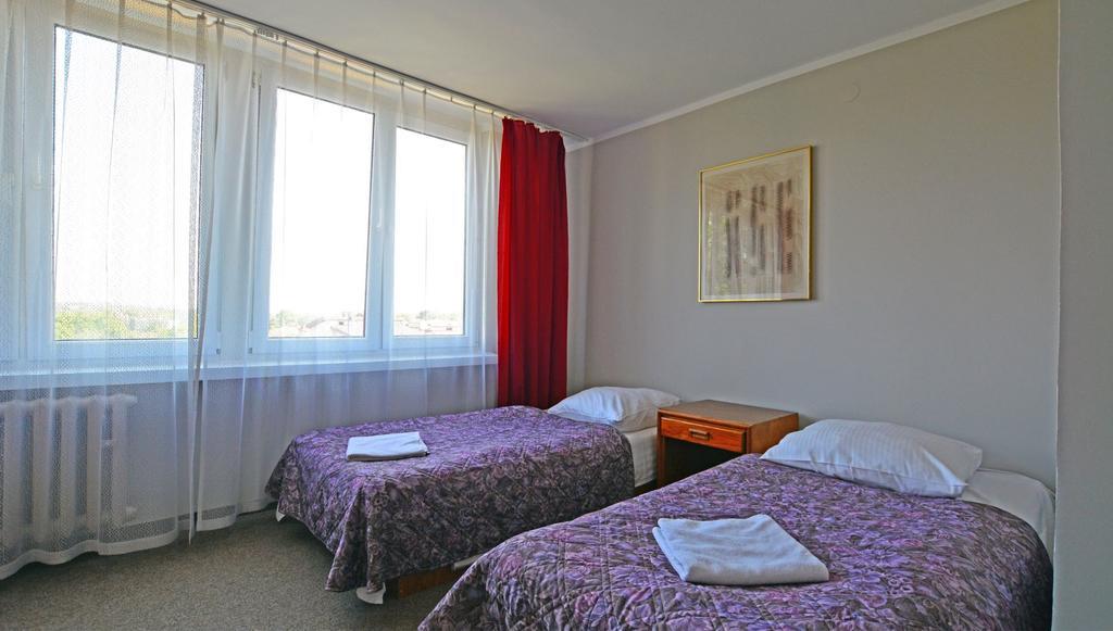 Hotel Felix Краков Экстерьер фото