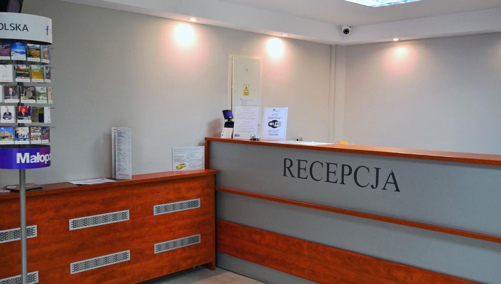 Hotel Felix Краков Экстерьер фото
