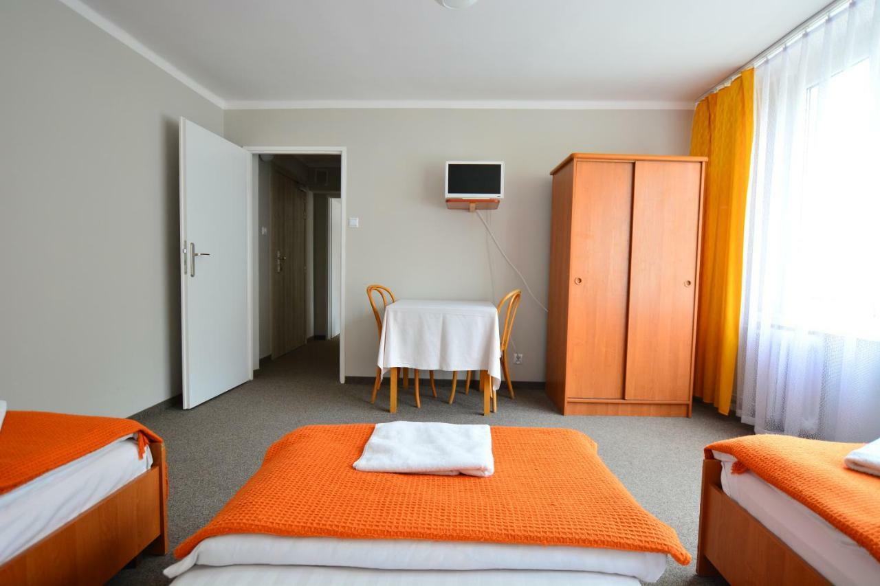 Hotel Felix Краков Экстерьер фото